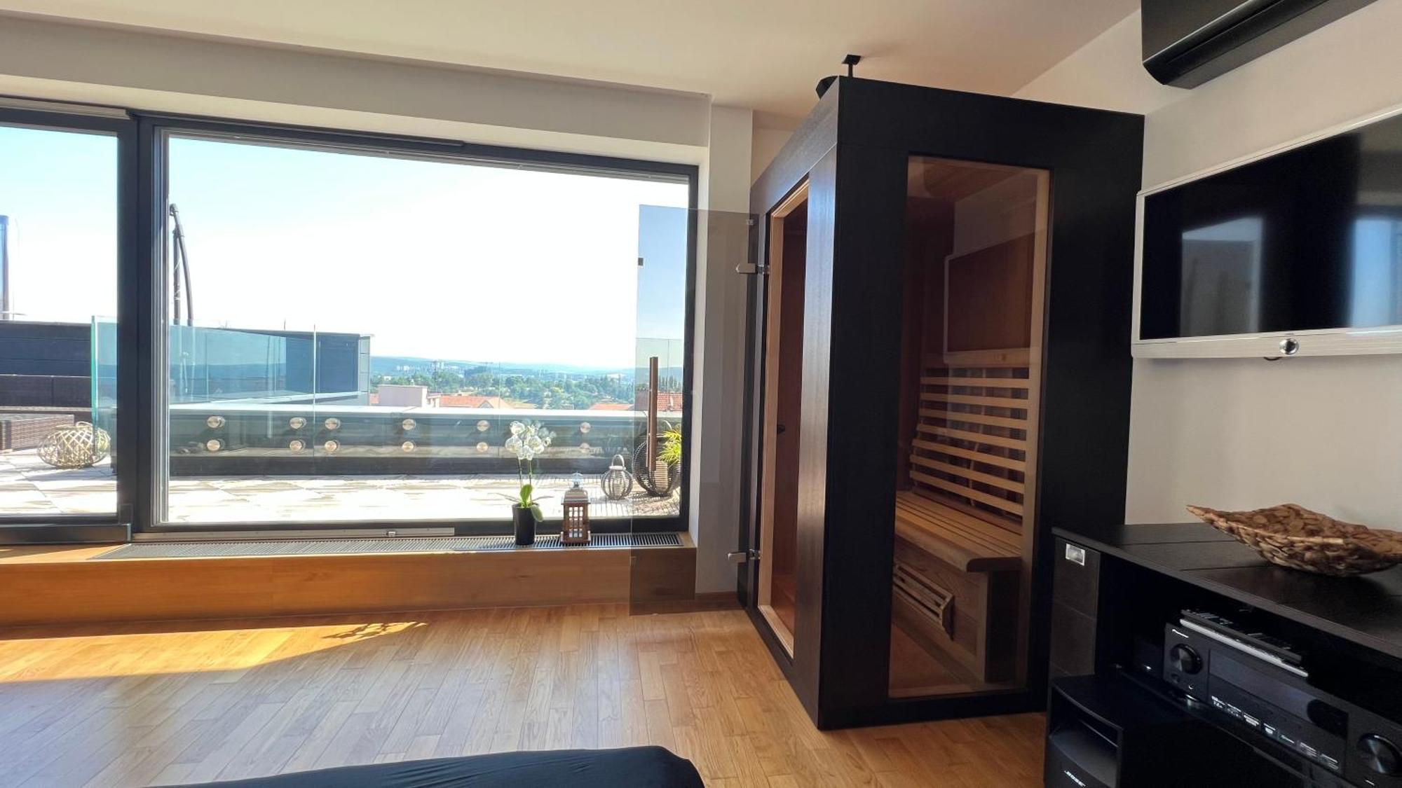 Apartman Se Saunou A Terasou S Vyhledem Na เบอร์โน ภายนอก รูปภาพ