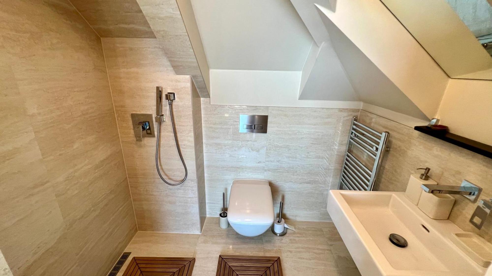 Apartman Se Saunou A Terasou S Vyhledem Na เบอร์โน ภายนอก รูปภาพ